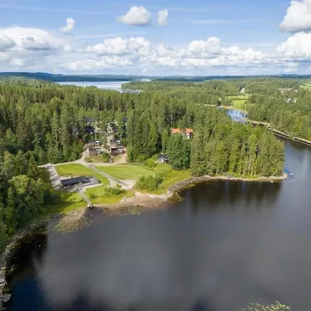 Lakeside With Panorama View *